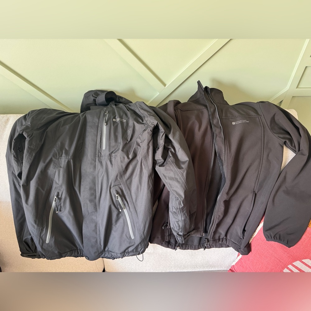 Men's Black Performance Jacket by Mountain Hardwear